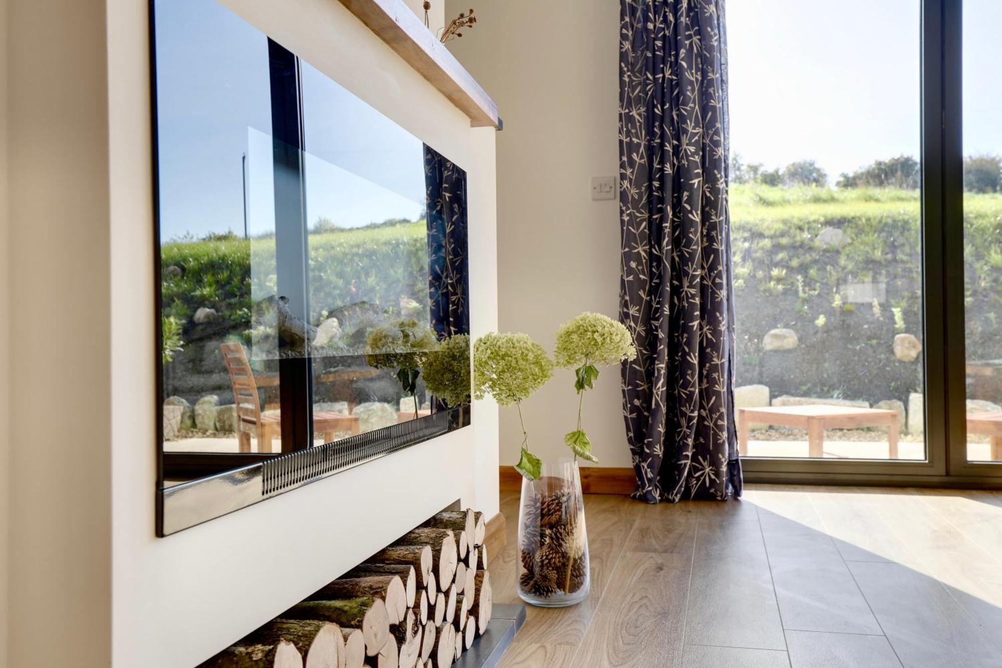 The Owl Barn Wiltshire - Sarsen Apartment Swindon