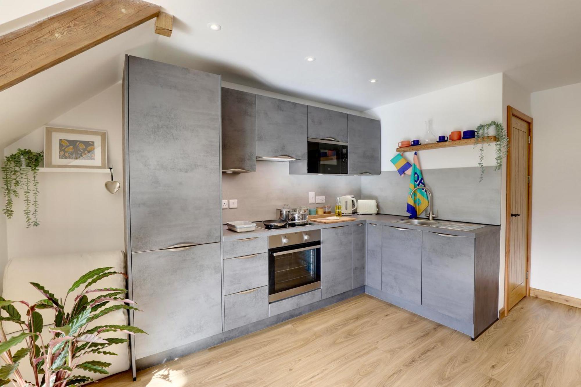 The Owl Barn Wiltshire - Sarsen Apartment Swindon