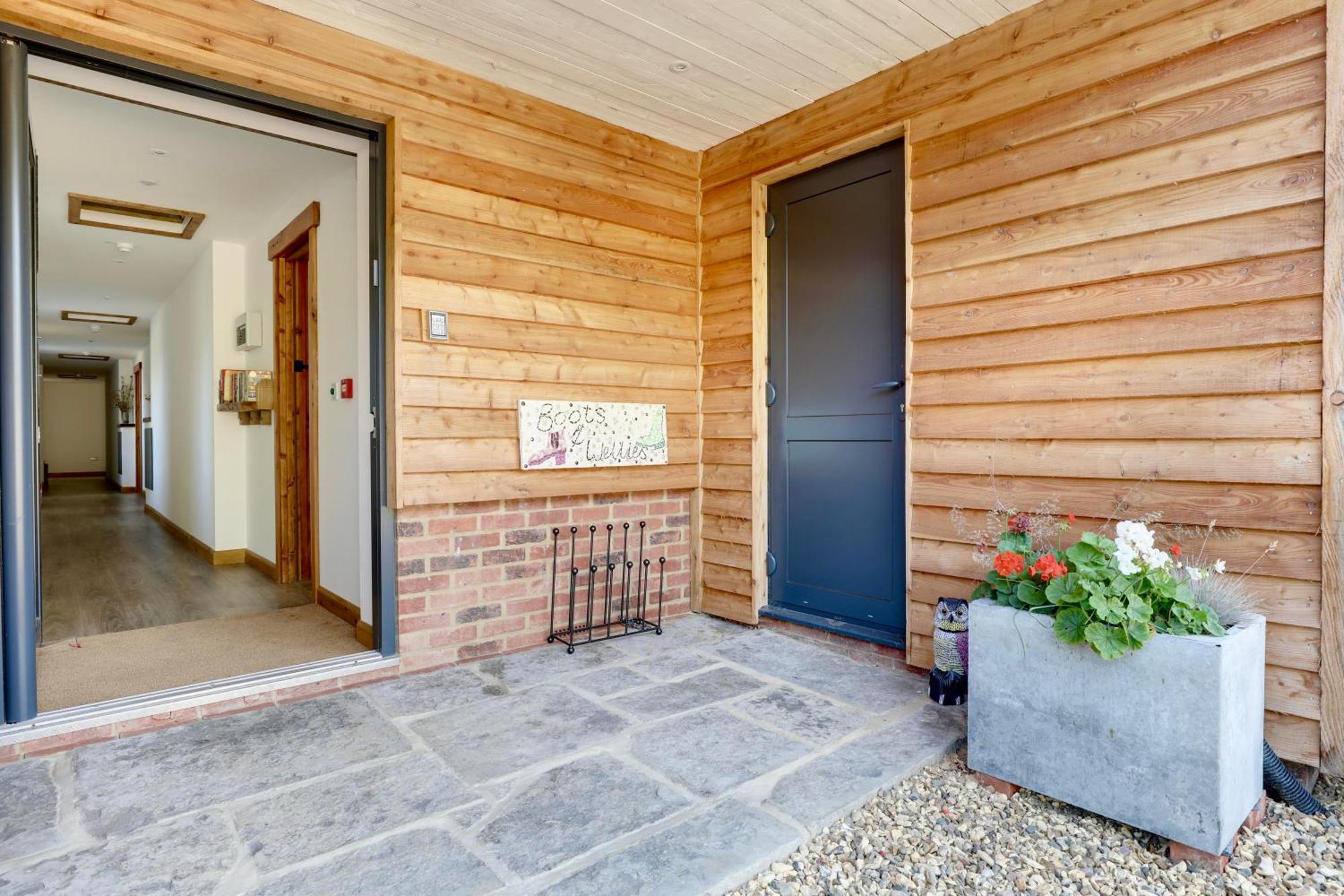 The Owl Barn Wiltshire - Sarsen * Swindon